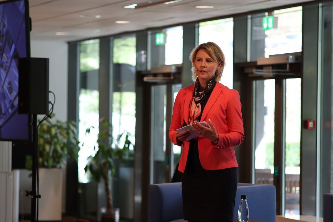 Web_Desktop-2025.04_Evolving Workplaces event_7N3A0808