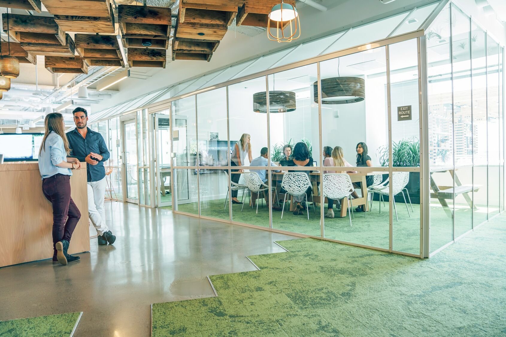 Web_Wide-Group of people having a business meeting in modern office space